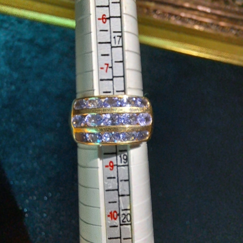 14k Tanzanite Ring size 8